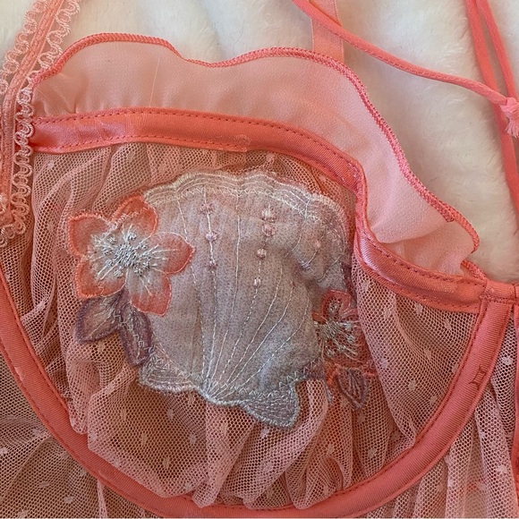 FOR LOVE & LEMONS Seashell Corset Top - Picture 6 of 8